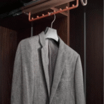 CLOTH HOLDER